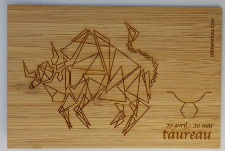 carte en bambou gravée zodiaque taureau