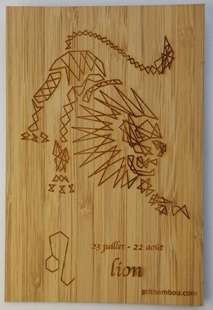 carte en bois gravée lion signe du zodiaque